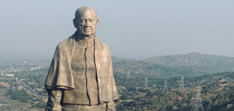 pm narendra modi unveils the worlds tallest statue